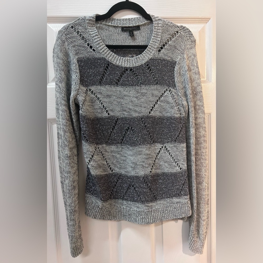 Banana Republic Gray Geometric Women's Sweater